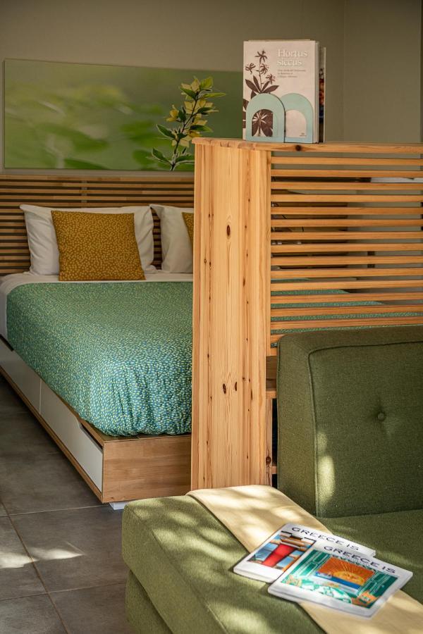 Olive Lemon Biophilic House & Lush Forest Garden Vámos Eksteriør billede