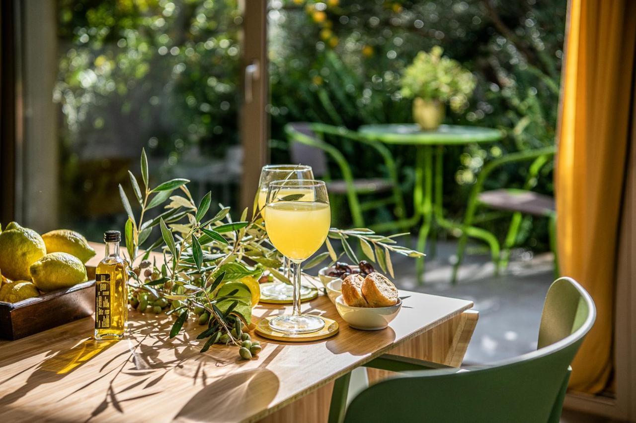 Olive Lemon Biophilic House & Lush Forest Garden Vámos Eksteriør billede