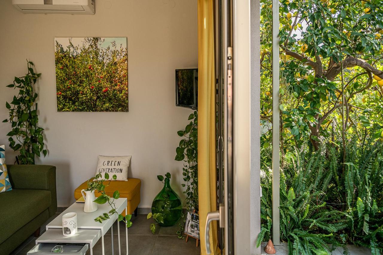 Olive Lemon Biophilic House & Lush Forest Garden Vámos Eksteriør billede
