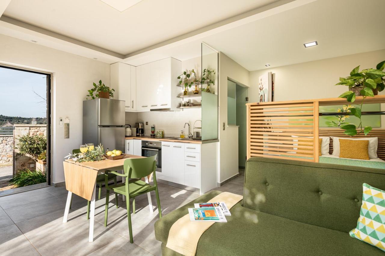 Olive Lemon Biophilic House & Lush Forest Garden Vámos Eksteriør billede